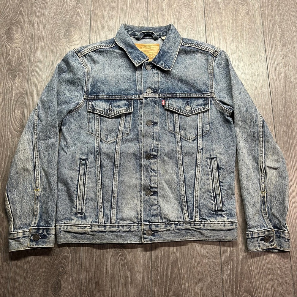 Levis Premium Mens Standard Fit Trucker Jacket Blue Denim Light Wash Small 9616